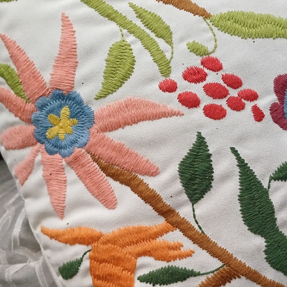 Pottery Barn embroidered animal floral embroidered throw pillow 2015 - Picture 3 of 10